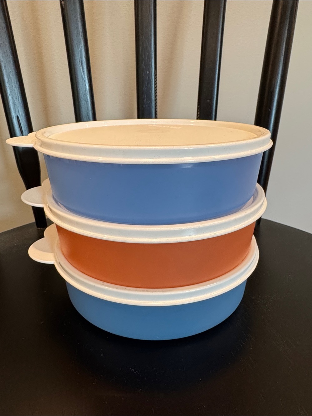 Tupperware Round Food Storage Trio with White Lids